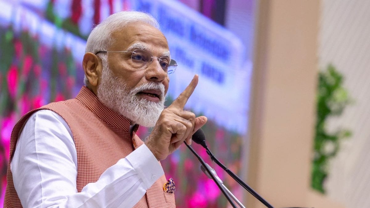 Celebs, Tycoons, Sportspersons, Leaders In PM Modi’s Obesity Warrior Recommendation | Full List