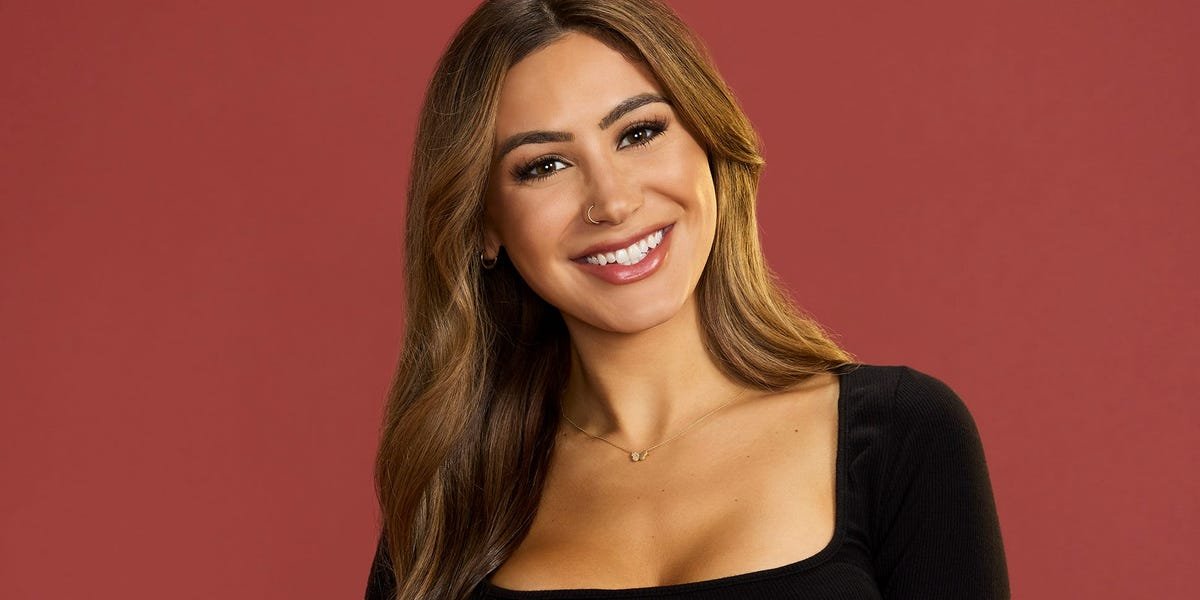 Juliana Pasquarosa From ‘the Bachelor’: Instagram, Job, & What to Know