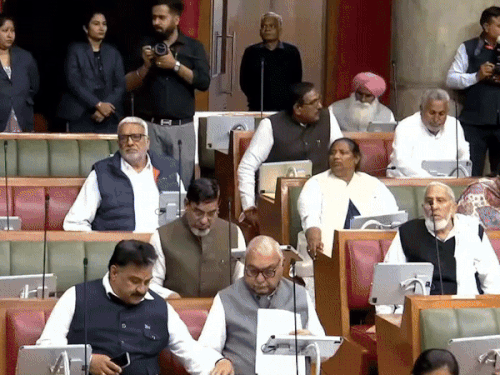 Haryana Vidhansabha Budget Session 2025 Third Day LIVE Update Nayab Singh Saini Bhupinder Singh Hooda Anil Vij | हरियाणा बजट सत्र का आज तीसरा दिन: कैग रिपोर्ट पर हंगामे के आसार; विधायकों के प्रश्नों के जवाब देगी सरकार – Haryana News