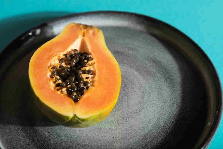 Should kidney or diabetes patients avoid consuming papaya