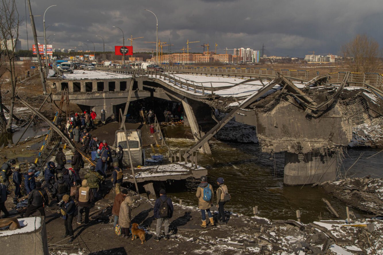 Ukraine’s Daunting Choice: Trading Its Land and People for Future Security