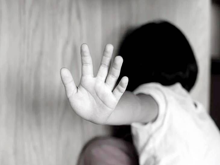 13 year old rape victim allowed to have abortion | 13 साल की रेप पीड़ित को अबॉर्शन की अनुमति: 27 हफ्ते की प्रेग्नेंसी थी, उड़ीसा हाईकोर्ट बोला- गर्भावस्था से बच्ची की जिंदगी को खतरा