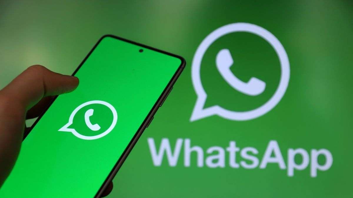 कोई और तो नहीं चला रहा आपका WhatsApp? ऐसे लगाएं पता