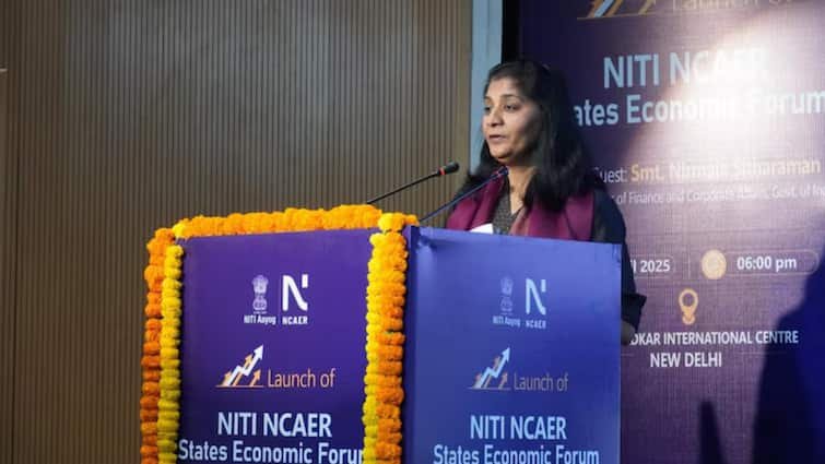 Poonam Gupta RBI Deputy Governor Know Educational Qualification Salary and Remuneration
