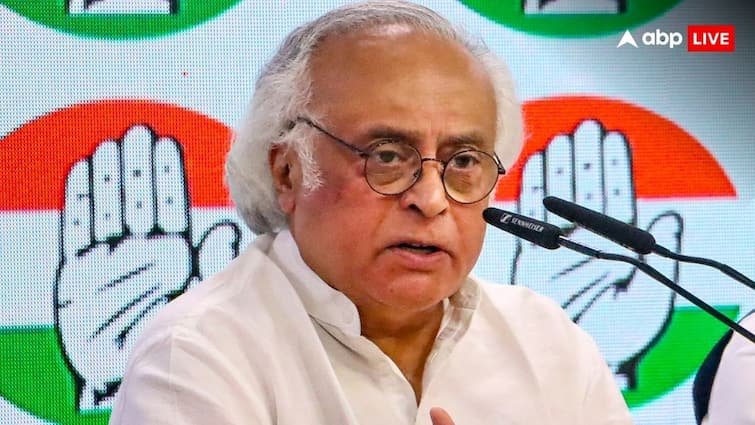 Caste Census in India modi sarkar congress reaction better late than never | Caste Census: मोदी सरकार ने लिया जाति जनगणना कराने का फैसला, कांग्रेस बोली