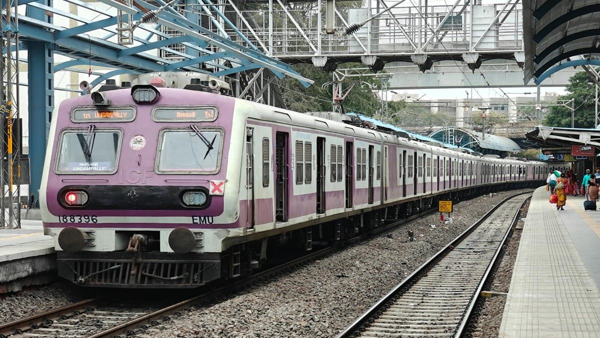 Rail Madad integrate Sanchar Saathi for Phone safety train railway station by DoT and RPF