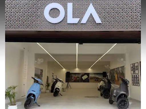 Maharashtra government issues notice to Ola Electric | ओला इलेक्ट्रिक को महाराष्ट्र सरकार का नोटिस: ट्रेड सर्टिफिकेट मामले में 3 दिन में जवाब मांगा; राज्य में 26 स्टोर्स पर रेड हुई थी