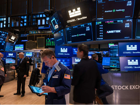 US markets live updates, dow jones | अमेरिकी बाजार तीन दिन की गिरावट के बाद 4% चढ़ा: डाउ जोन्स इंडेक्स करीब 1300 ऊपर कारोबार कर रहा, यूरोपीय बाजारों में भी तेजी