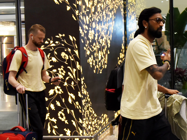 RCB team reached Lucknow without Virat Kohli ekana stadium IPL 2025 | विराट कोहली के बिना लखनऊ पहुंची RCB टीम: SRH के खिलाफ इकाना स्टेडियम में होगा मैच, कोहली 5 दिन लखनऊ रहेंगे – Lucknow News