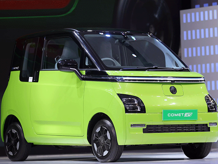 Electric Cars Under 10 Lakh Details; Tata MG EV Car Prices 2025 | ₹10 लाख से कम में आ रहीं ये 3 इलेक्ट्रिक-कारें: इसमें टाटा और MG की गाड़ियां शामिल, यहां देखें कीमत से लेकर बाकी डिटेल्स