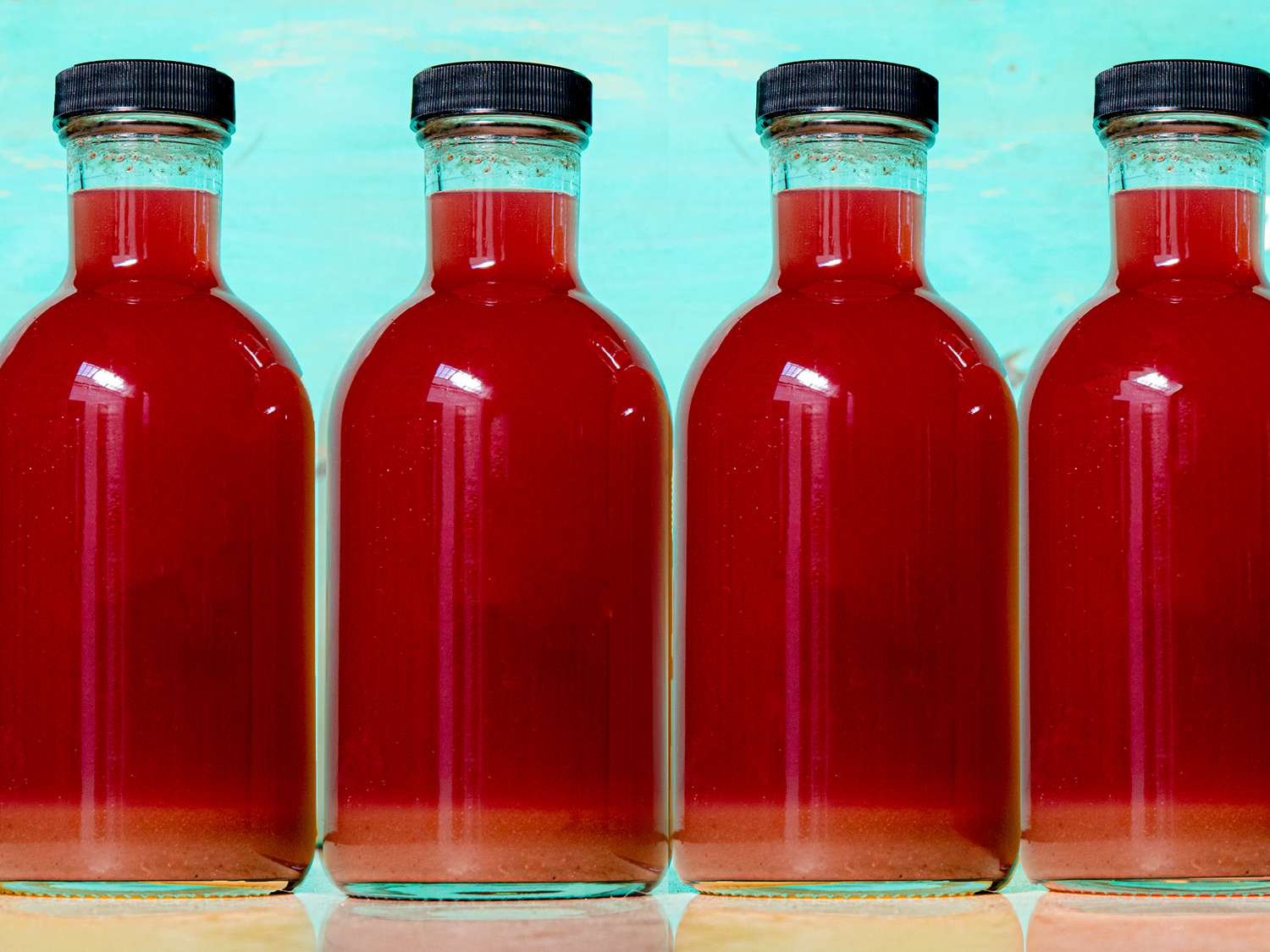 This DIY Kombucha Is Refreshingly Fizzy—and Better Than Store-Bought