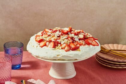 This Dreamy Summer Dessert Is Perfect for Strawberry Lovers