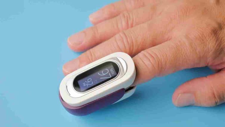 Corona cases started increasing again These medical gadgets must be there in the house