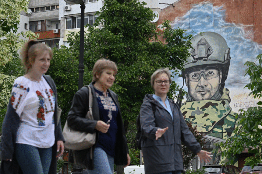 EU-UK Peacekeeping Force in Ukraine Is a Nonstarter Without NATO