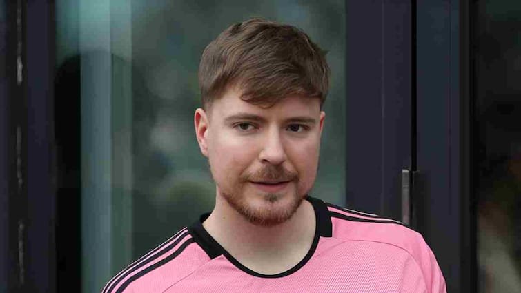 YouTuber MrBeast wealth reached 1 billion dollars became the world’s youngest billionaire at the age of less than 30