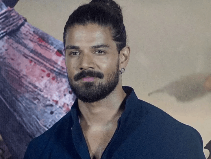 Actor Sooraj Pancholi recently shared his jail experience | जिस सेल में कसाब था, वहीं थे सूरज पंचोली: बोले- जैसे मैंने कोई बम ब्लास्ट किया हो, तकिया तक नहीं मिला, अखबार रखकर काटीं रातें