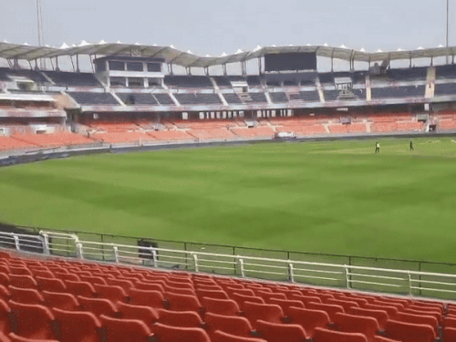 IPL Eliminator- Royal Challengers vs Punjab clash Mullanpur today | आज मुल्लांपुर में IPL क्वालीफायर, पंजाब-बेंगलुरु भिड़ेंगी: जीतने वाली टीम फाइनल में, कोहली प्राइवेट जेट से पहुंचे, टिकट काउंटरों पर भीड़ – Chandigarh News