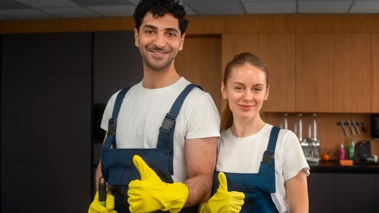 A Dubai Company Offers 83 Lakh Salary for House Manager Job Higher Than Many IIT Packages