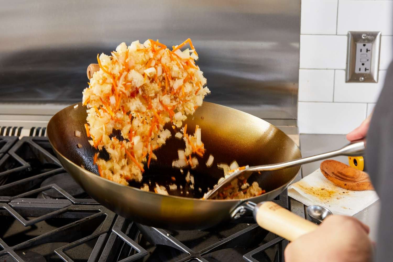 Joyce Chen Carbon Steel Wok Review