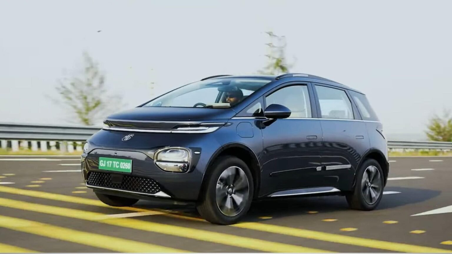 MG Motor Launches Windsor EV Pro, Range of More than 440km, Know Price, Features, Tata Motors