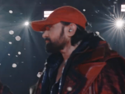 Himesh takes a dig at critics during the concert | कॉन्सर्ट के दौरान हिमेश का आलोचकों पर तंज: फैंस से पूछा- नाक से गाऊं या नॉर्मल?ऑडियंस का रिस्पॉन्स हुआ वायरल